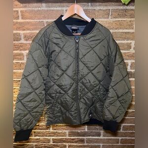 Dickies Men’s Quilted Olive Green Bomber Jacket Coat Size Large Like New